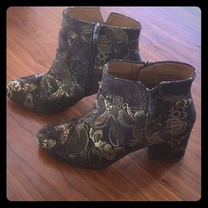 SALE! Franco Sarto Embroidered boots